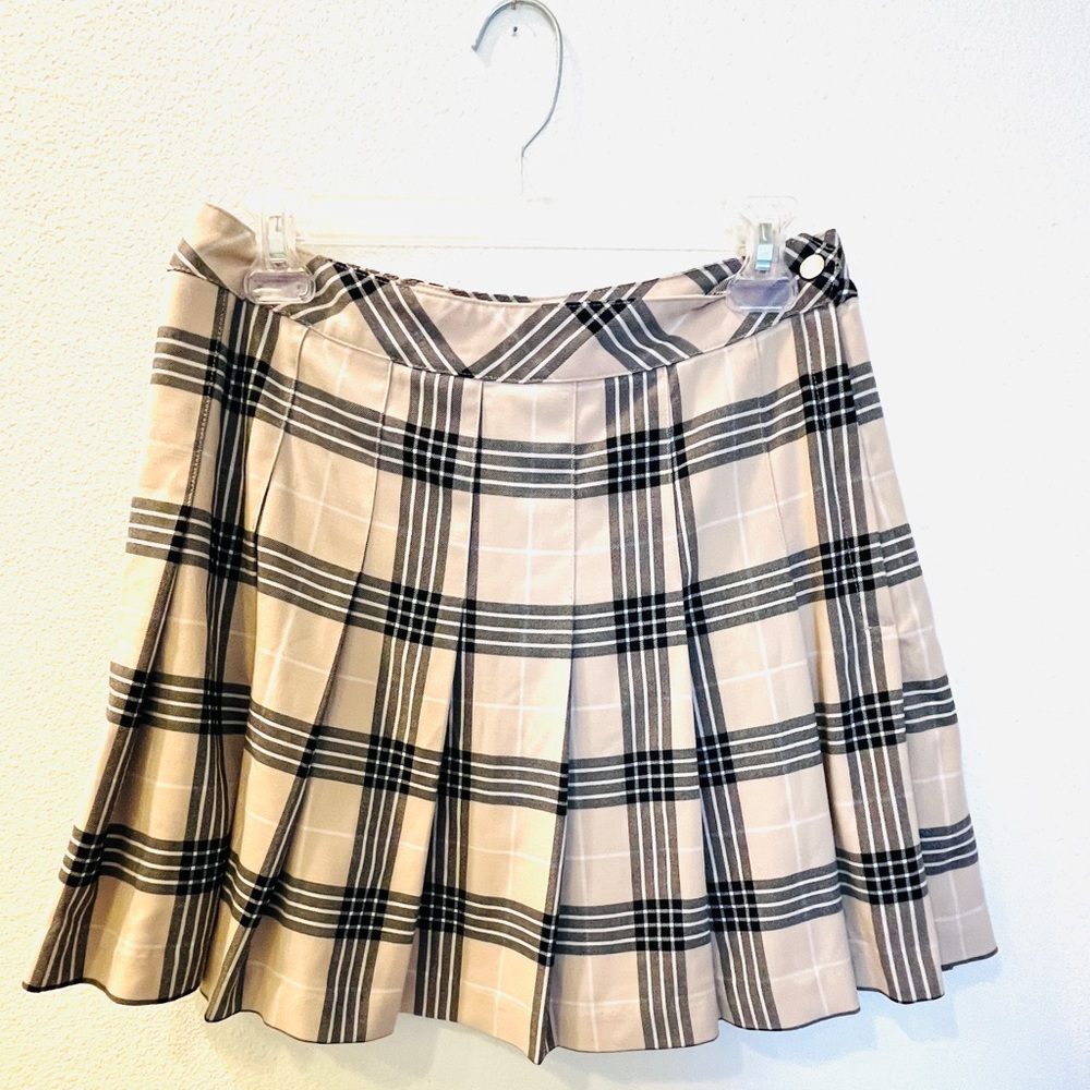 Cute pink and black plaid skirt